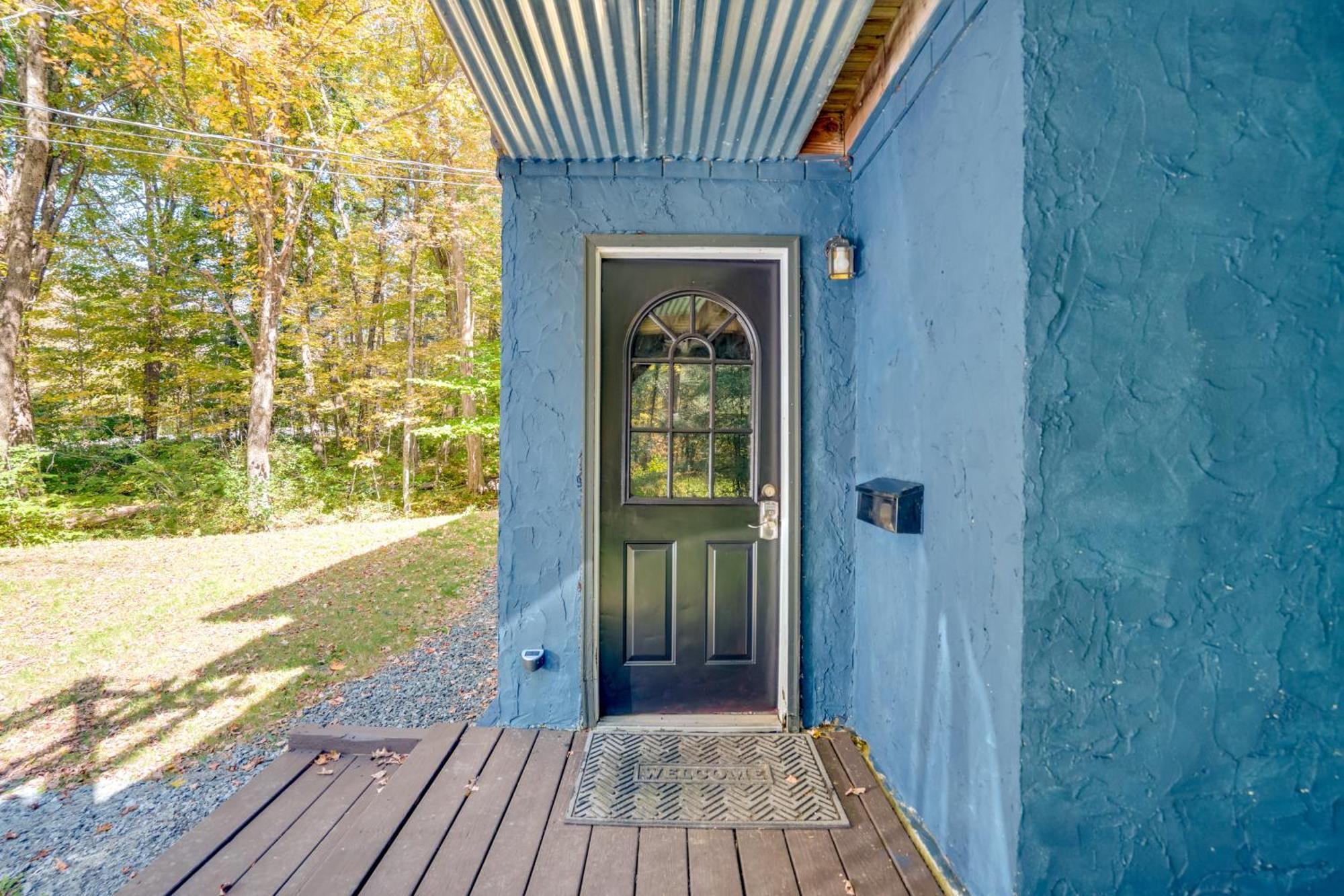 Rustic Cabin Near Ski Resorts In West Dover! Exteriér fotografie